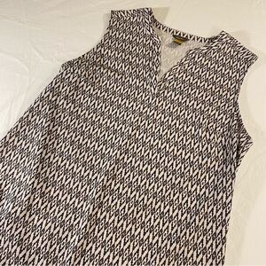 Eddie Bauer Escapelite Sleeveless Blouse Black & White Geometric Women's Medium